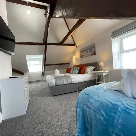 Tintagel Arms Bed And Breakfast 3*