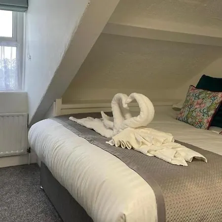 Tintagel Arms Bed And Breakfast Bed & Breakfast