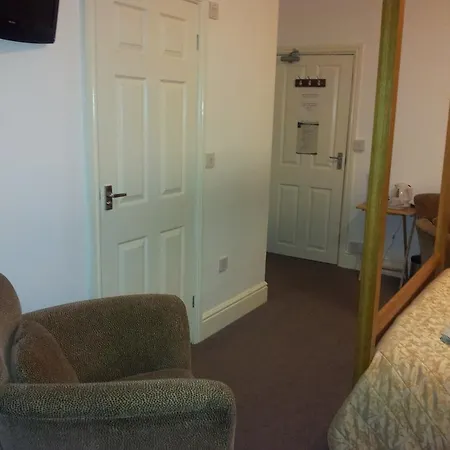 Tintagel Arms Bed And Breakfast