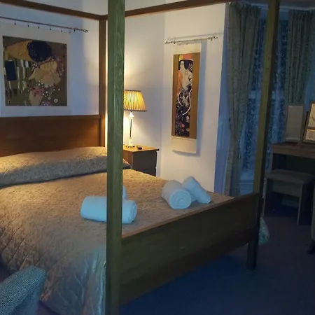 Bed & Breakfast Tintagel Arms Bed And Breakfast 3*