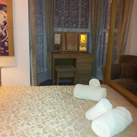 Tintagel Arms Bed And Breakfast Tintagel